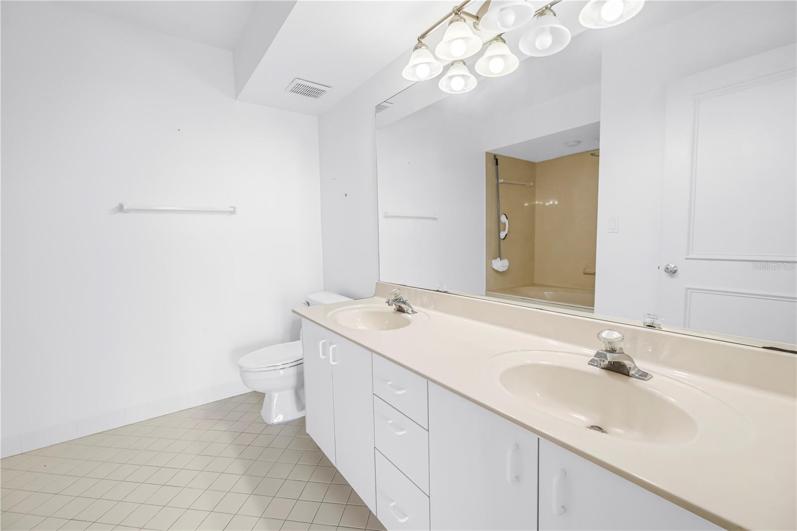 6001 BAHIA DEL MAR CIR #428 — photo 15