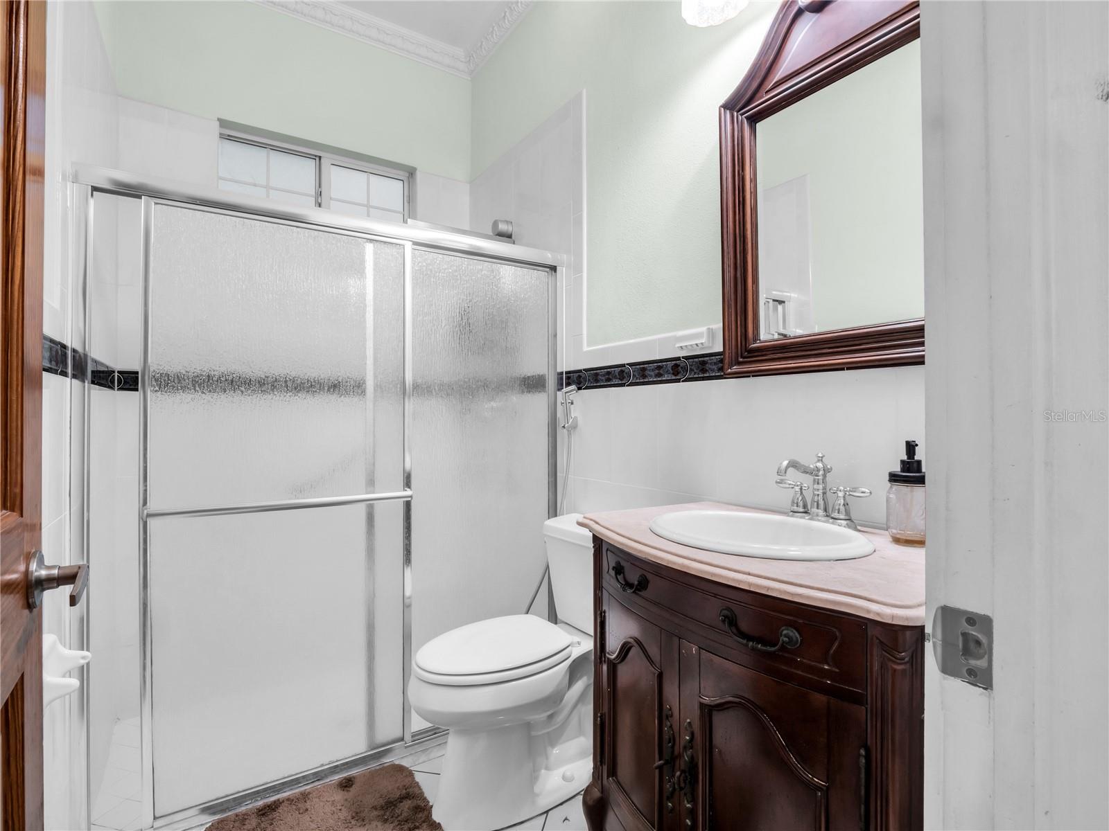 6922 N HALE AVE — photo 51