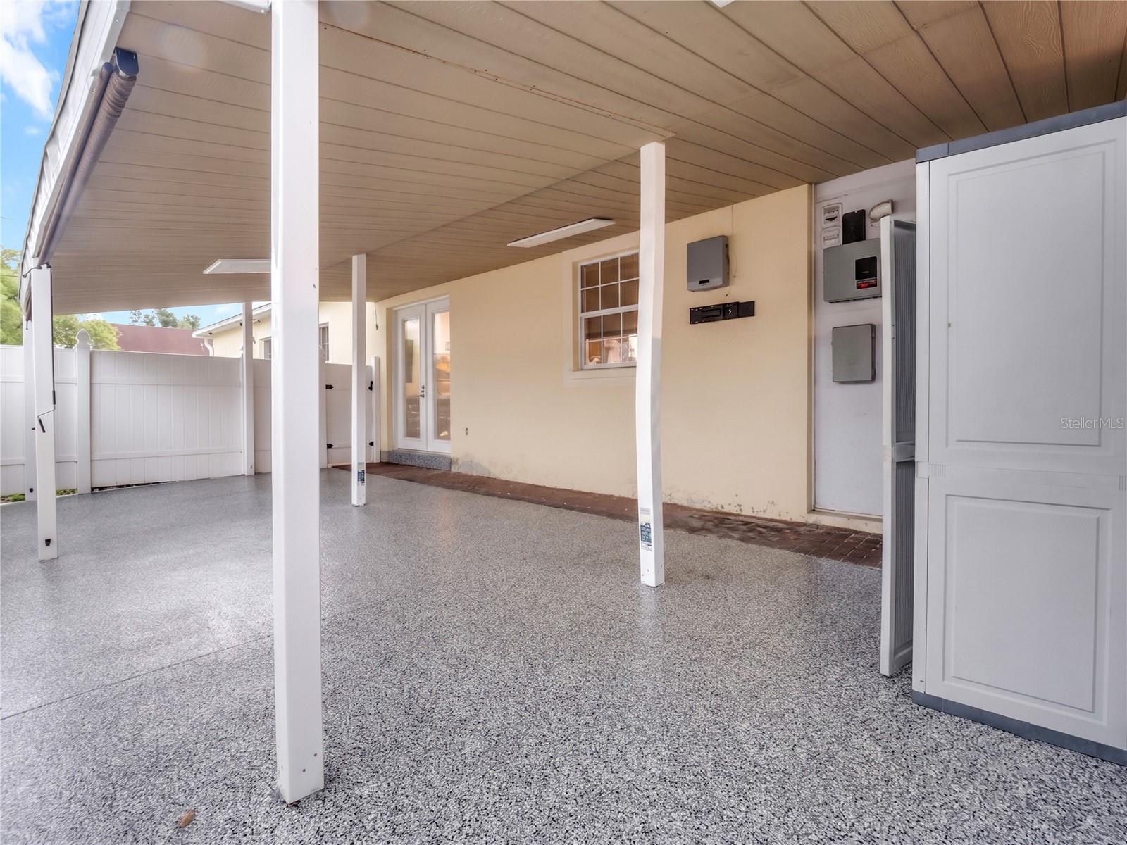 6922 N HALE AVE — photo 45