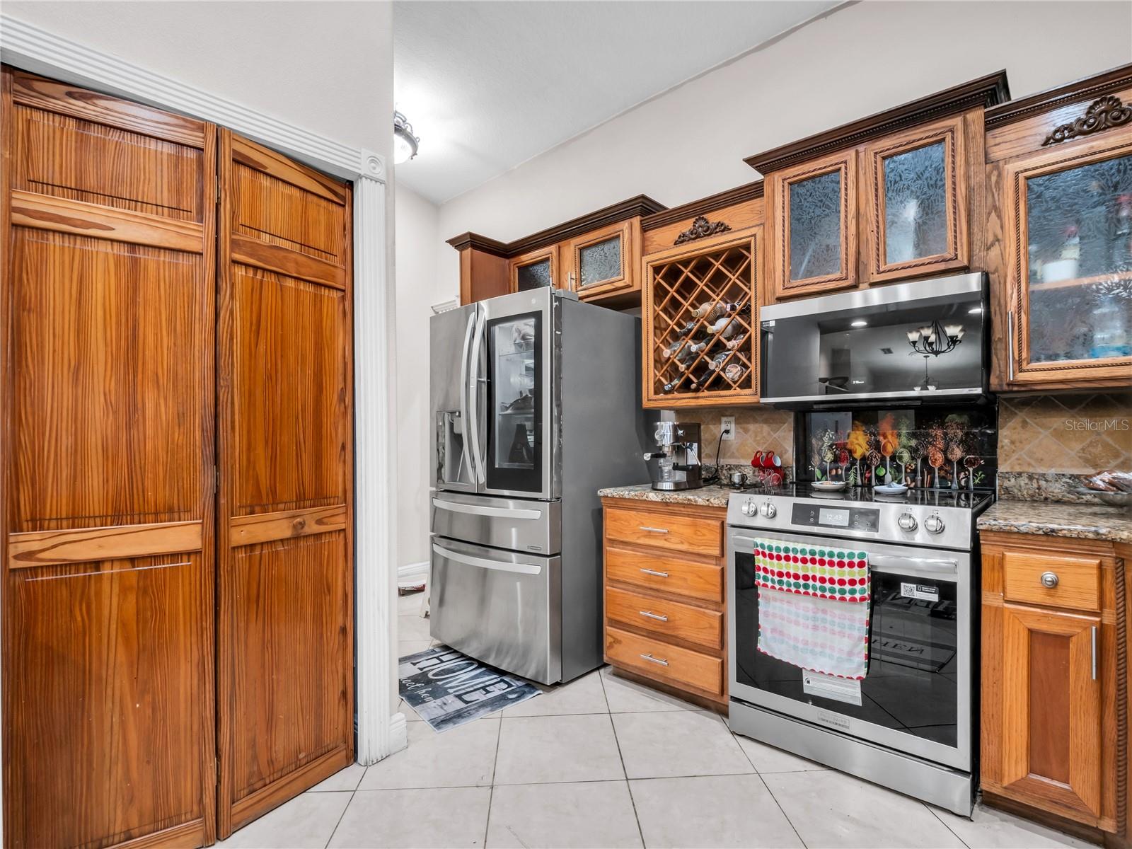 6922 N HALE AVE — photo 54