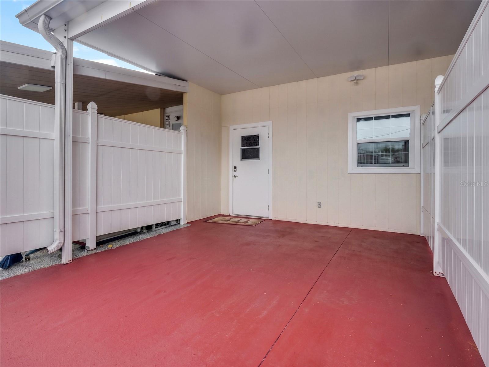 6922 N HALE AVE — photo 43