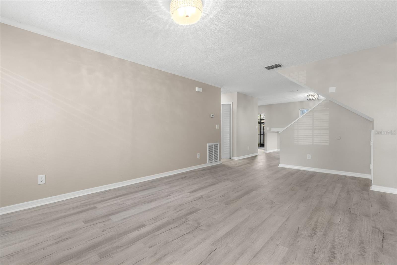 7508 WAKULLA DR — photo 7