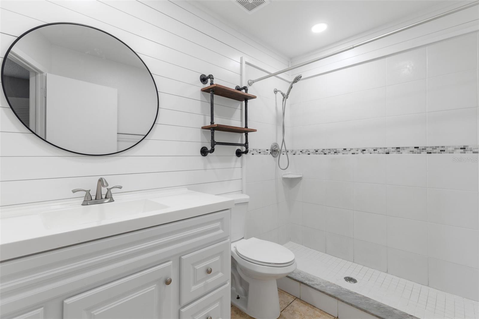 7508 WAKULLA DR — photo 21