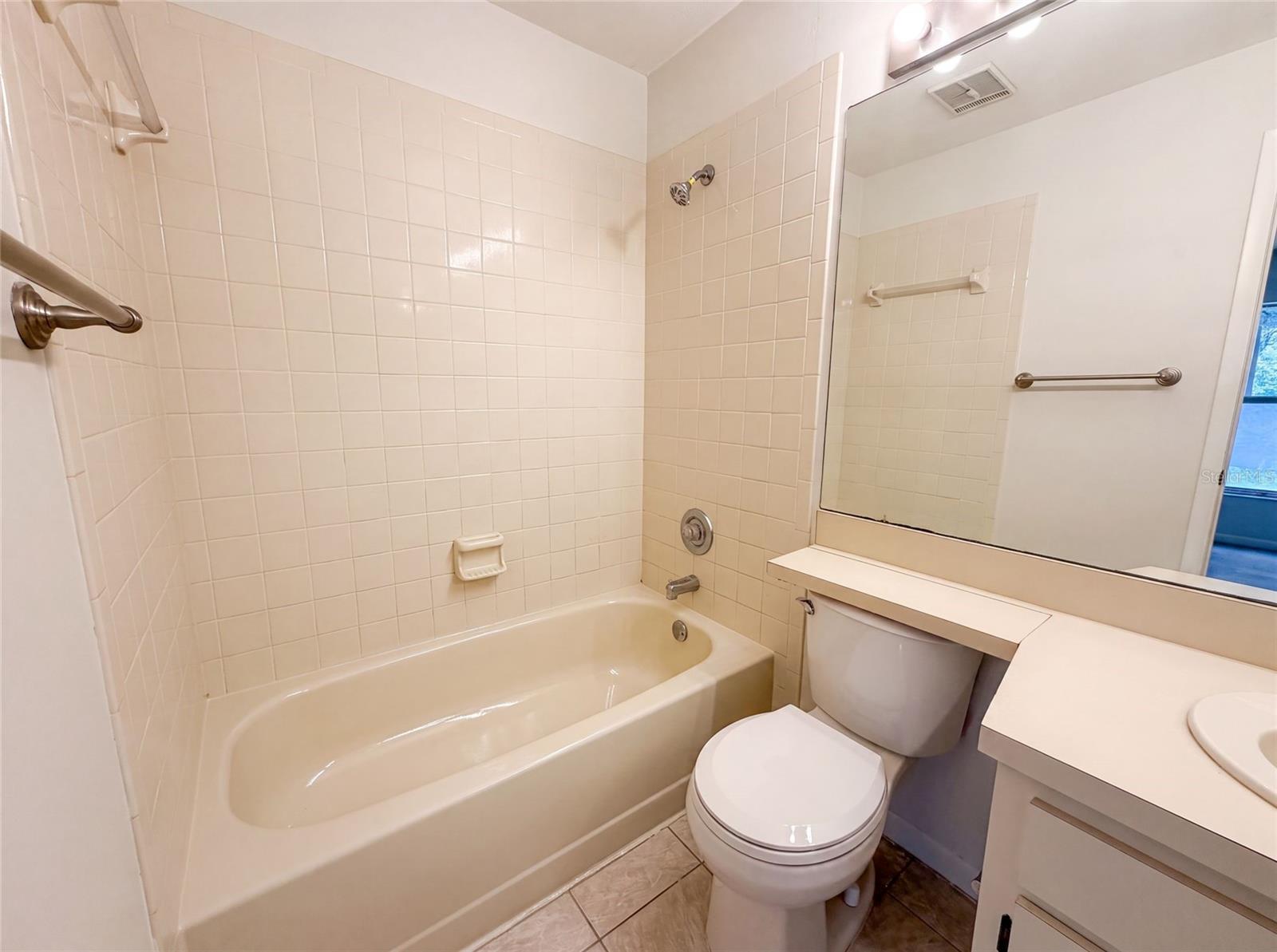 8613 COTTONWAY LN — photo 12