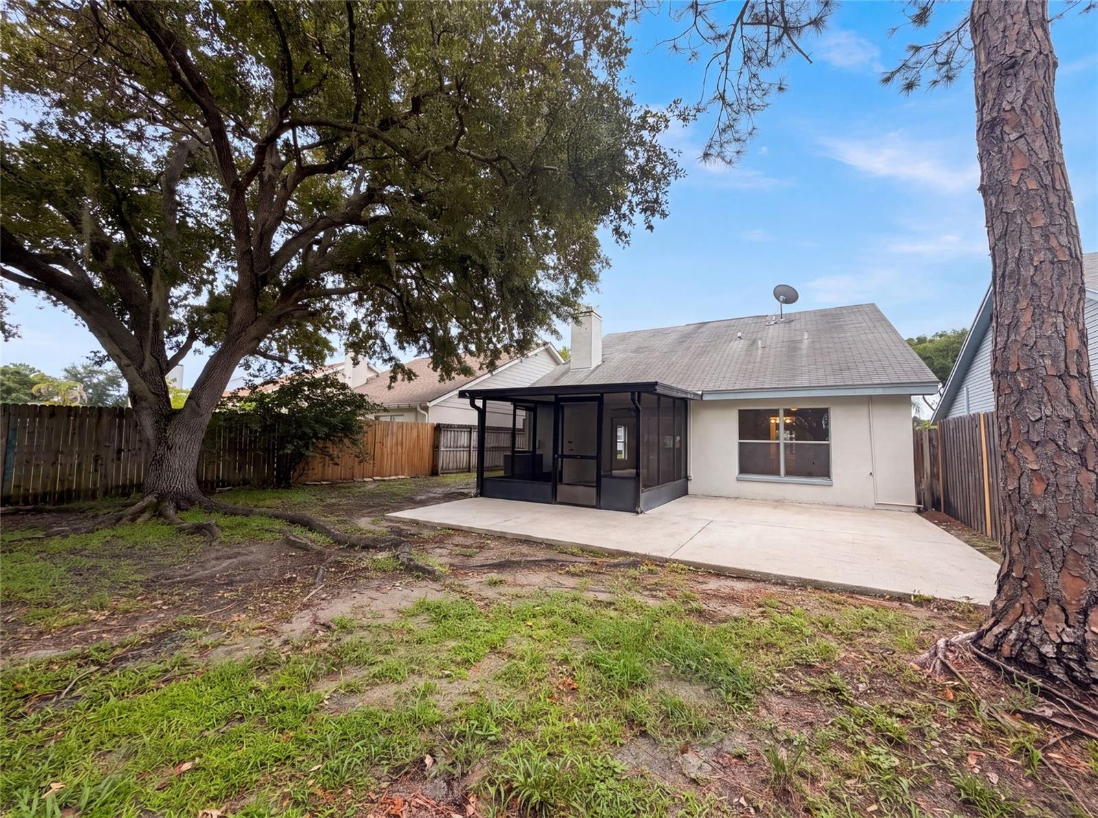 8613 COTTONWAY LN — photo 5