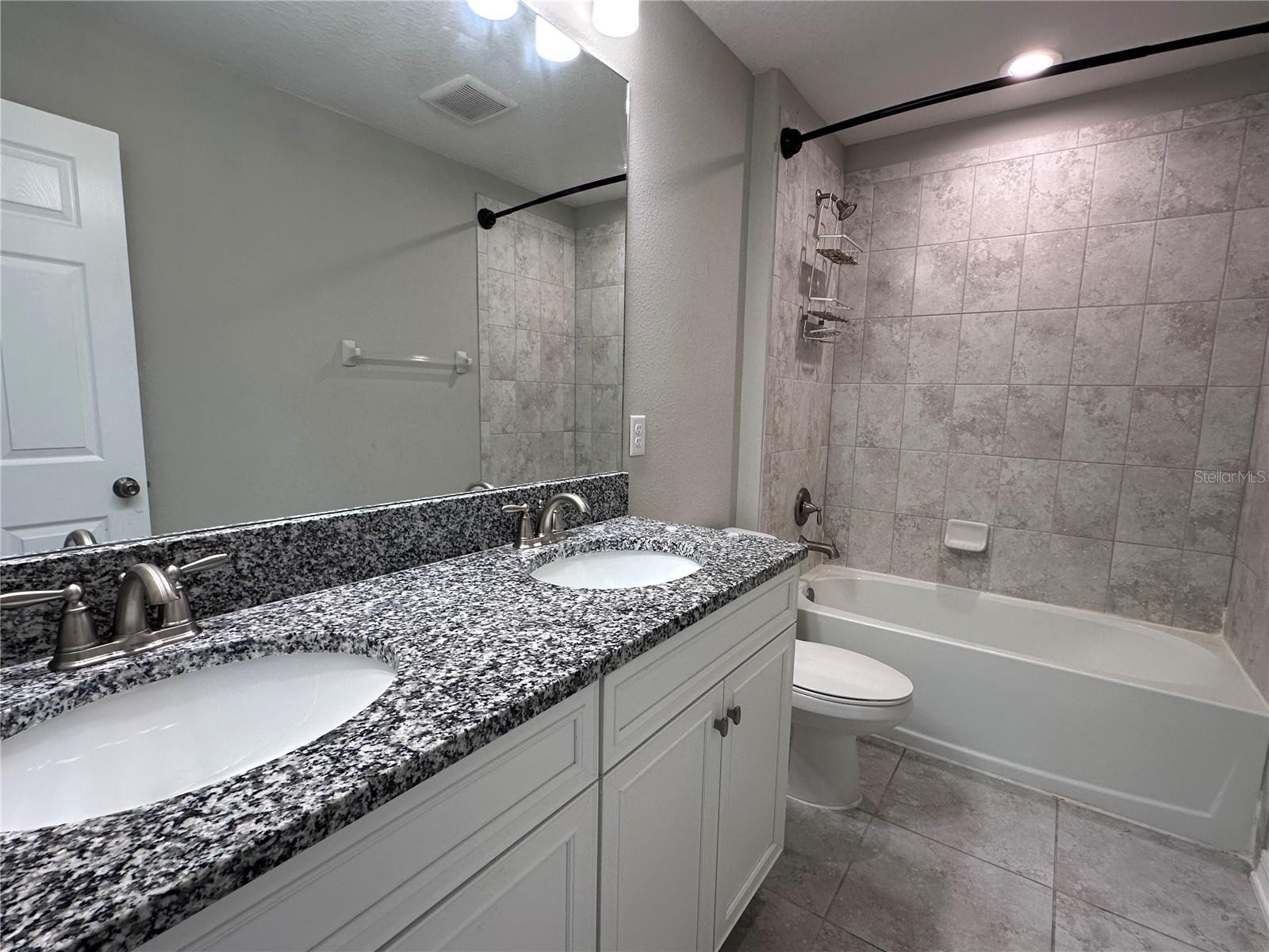 4917 EAGLE ROCK DR — photo 31