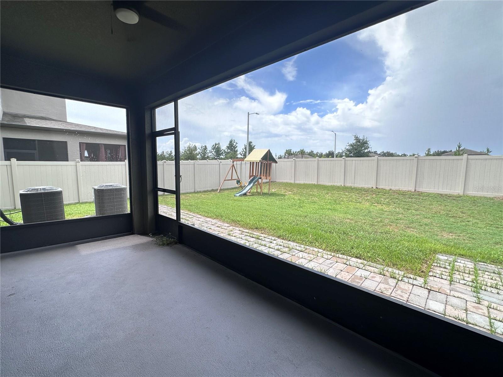 4917 EAGLE ROCK DR — photo 41