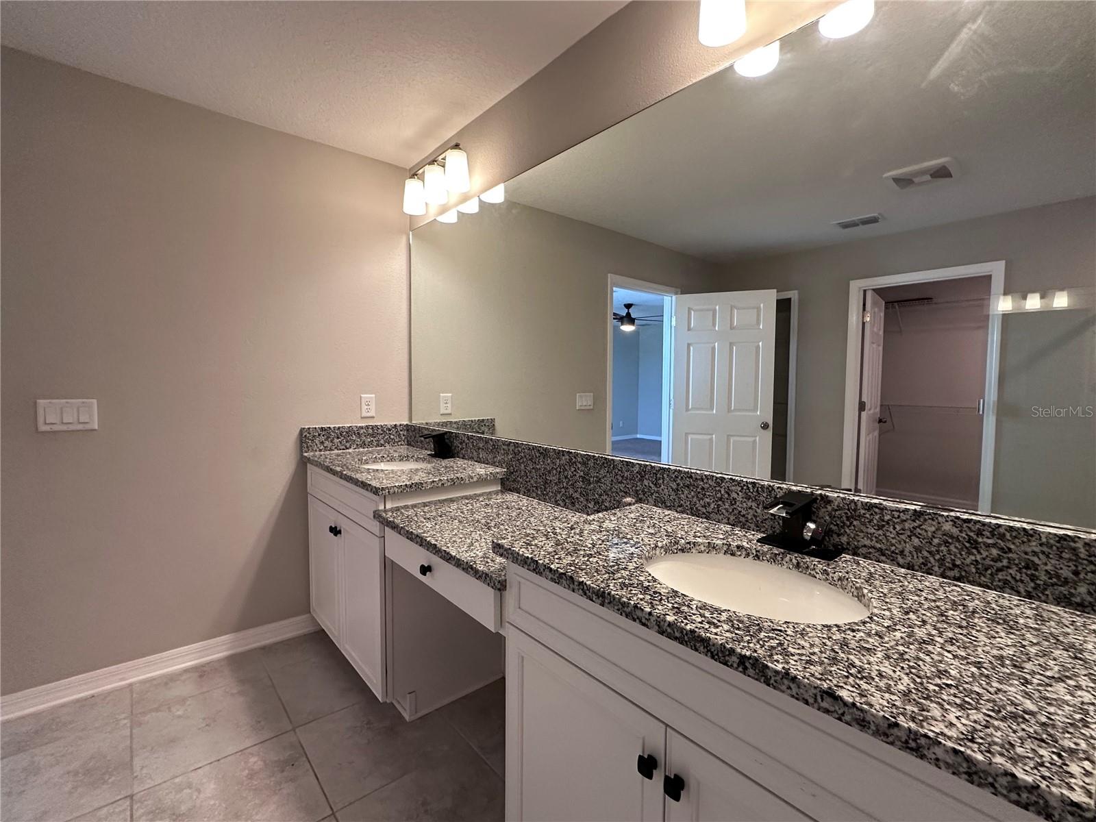 4917 EAGLE ROCK DR — photo 27