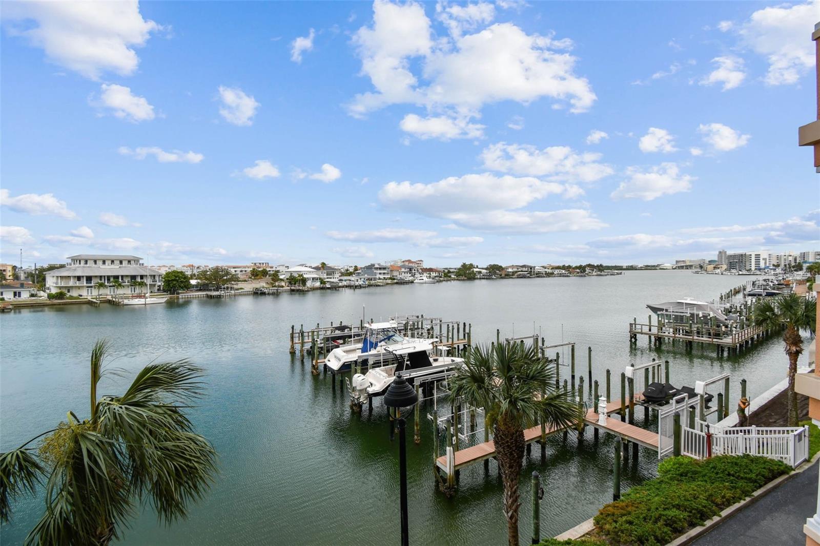 530 S GULFVIEW BLVD #304 — photo 35