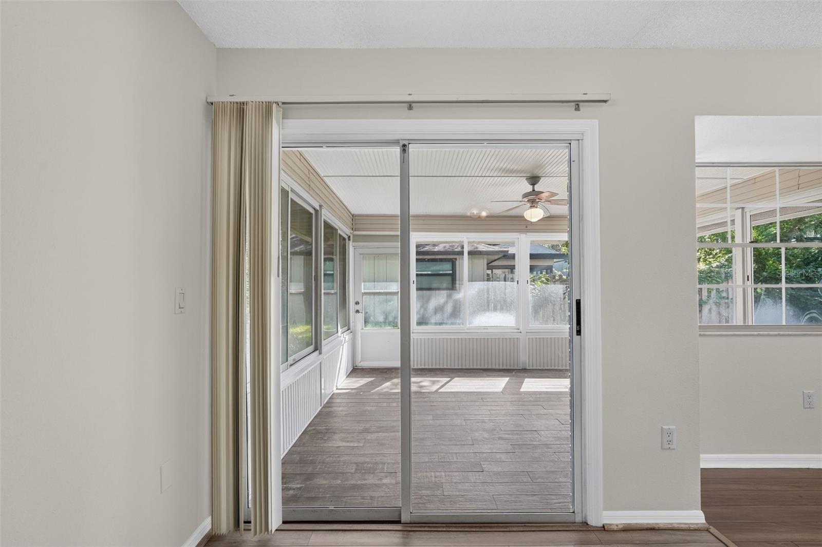 6812 ARBOR OAKS DR — photo 27