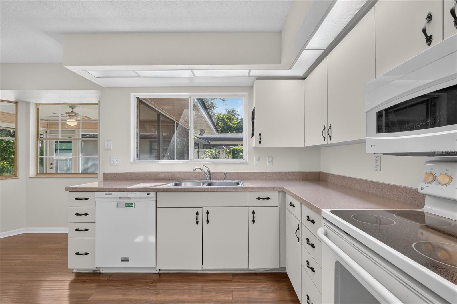 6812 ARBOR OAKS DR — photo 19