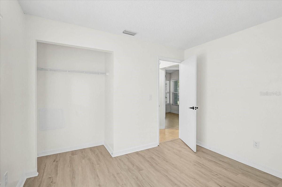 13616 LARAWAY DR — photo 20