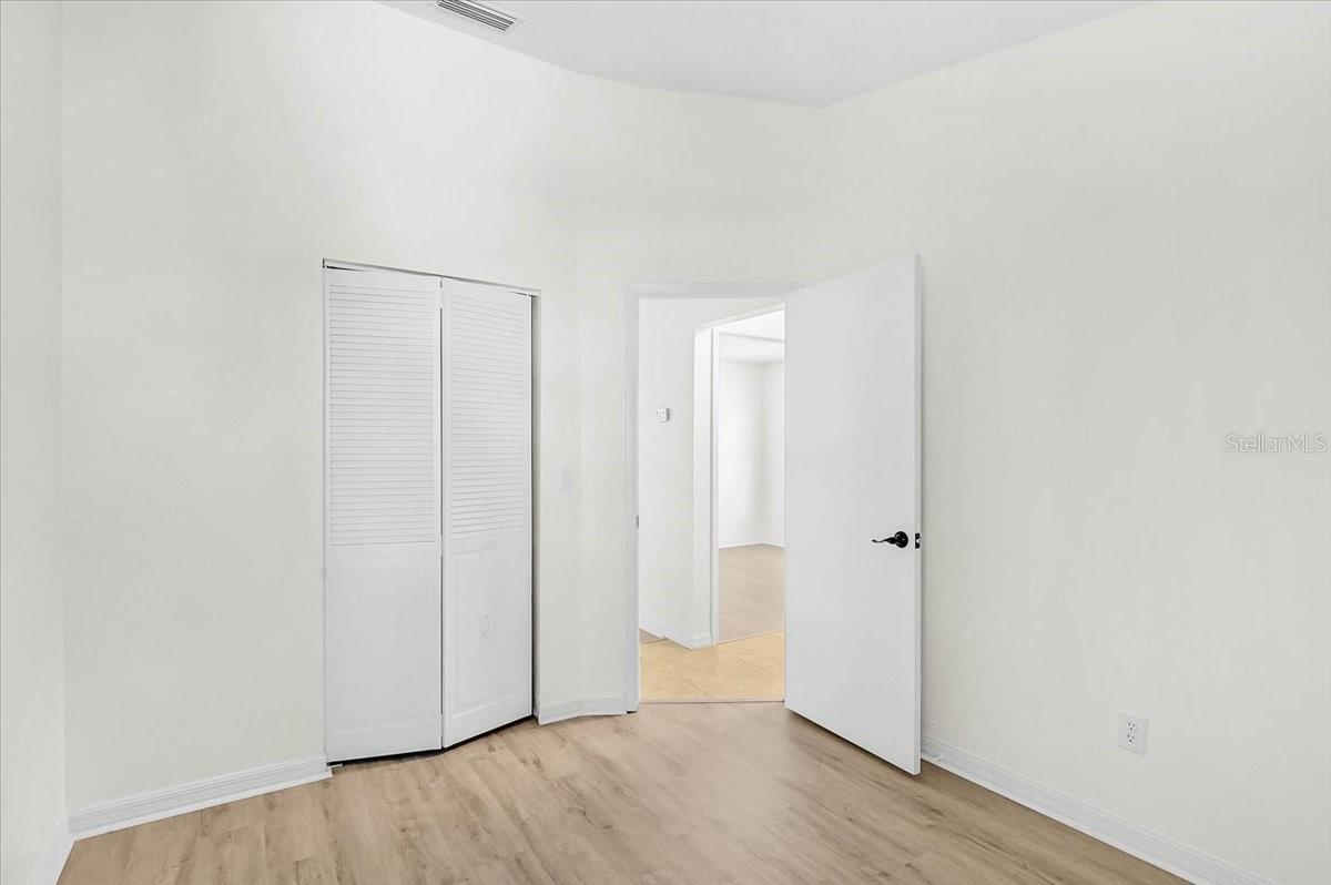 13616 LARAWAY DR — photo 18