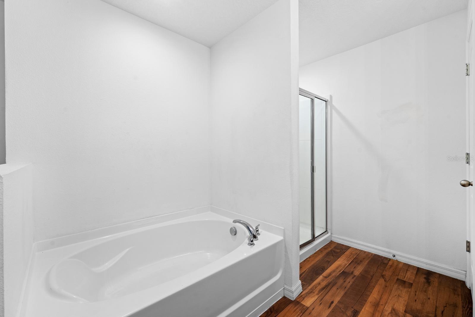 11837 THICKET WOOD DR — photo 23