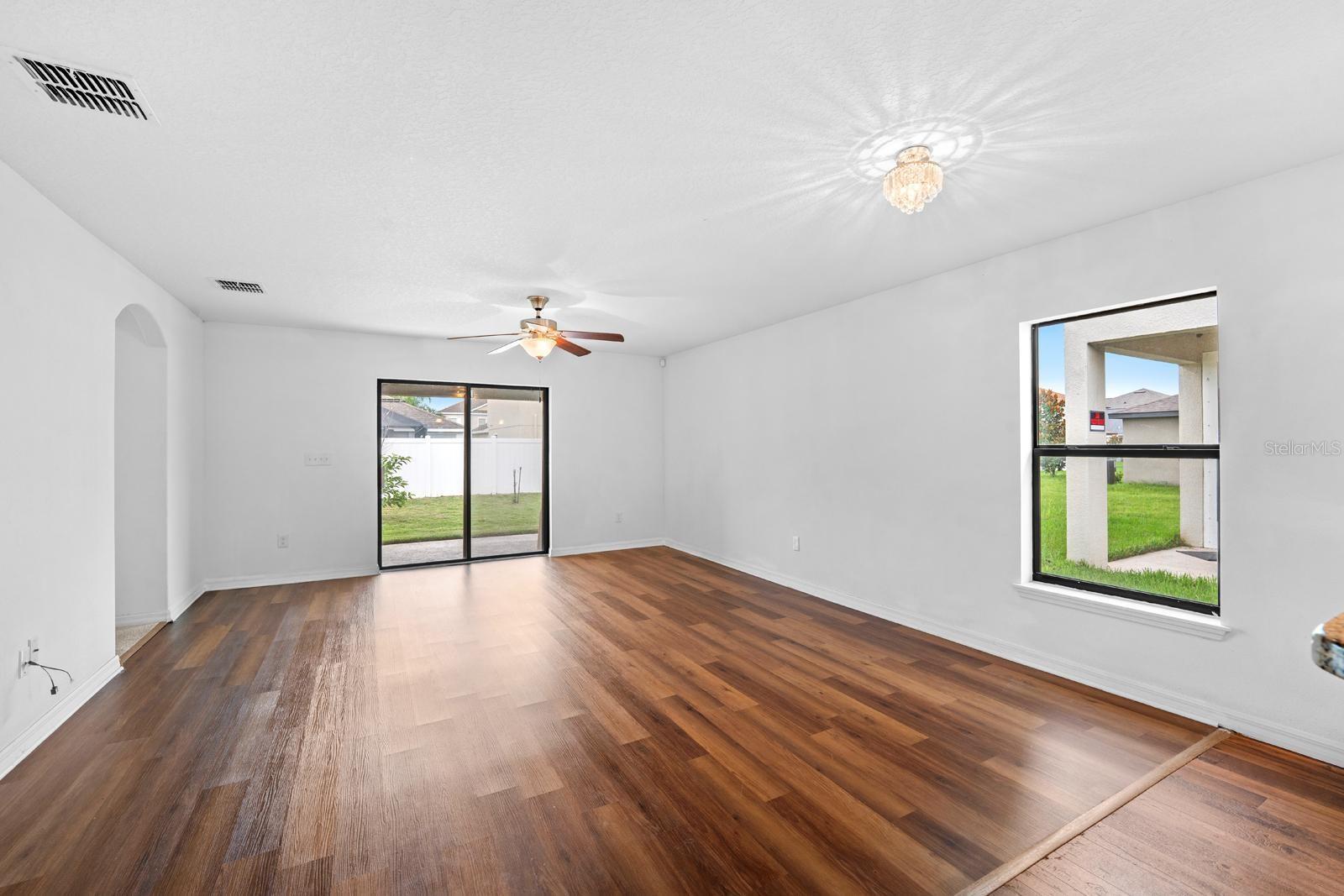 11837 THICKET WOOD DR — photo 11