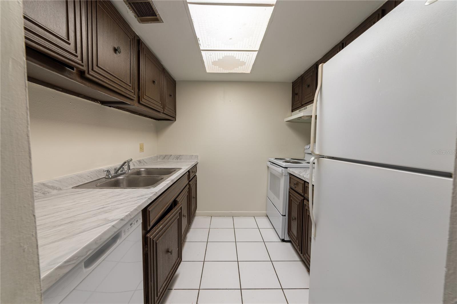 4718 JOSEPH CT #220 — photo 2