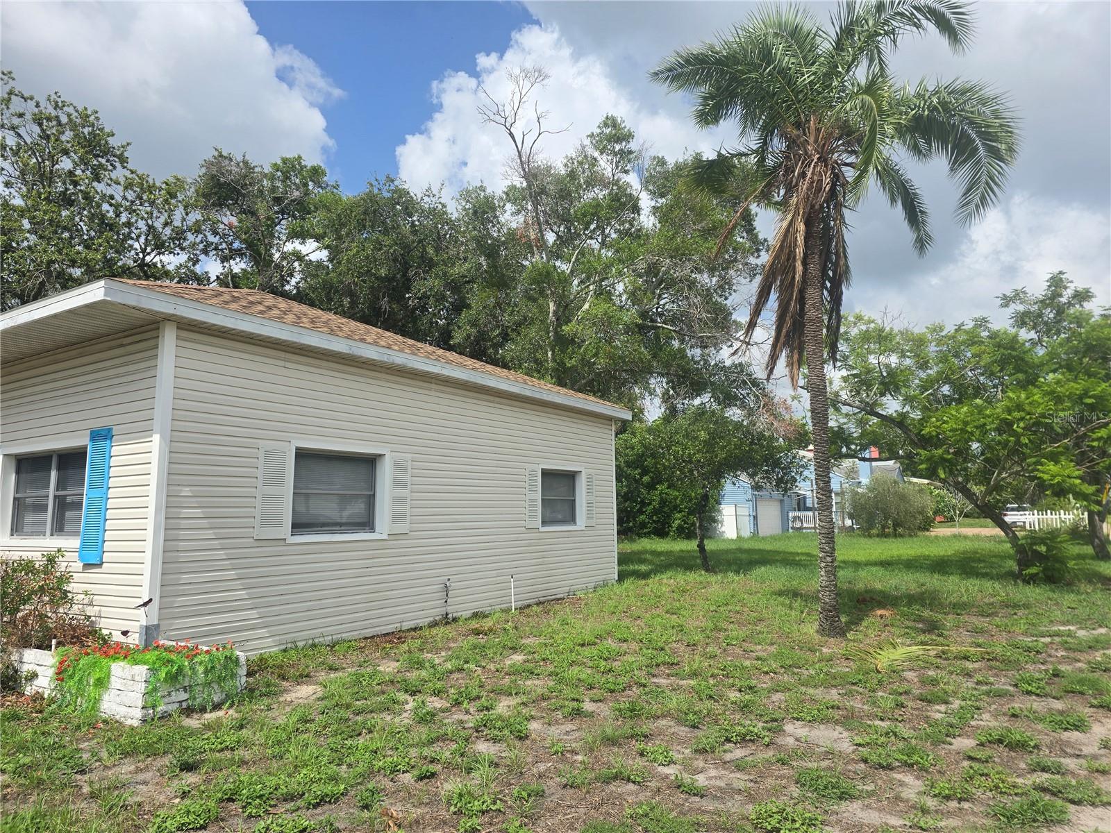 205 N MISSOURI AVE — photo 13