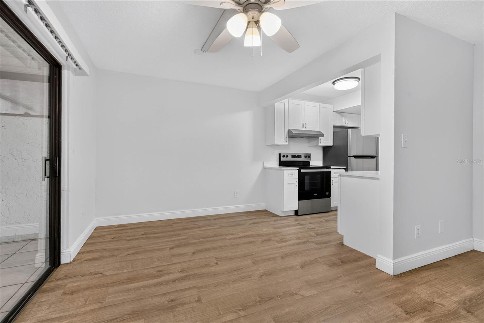 9005 PEBBLE CREEK DR — photo 7
