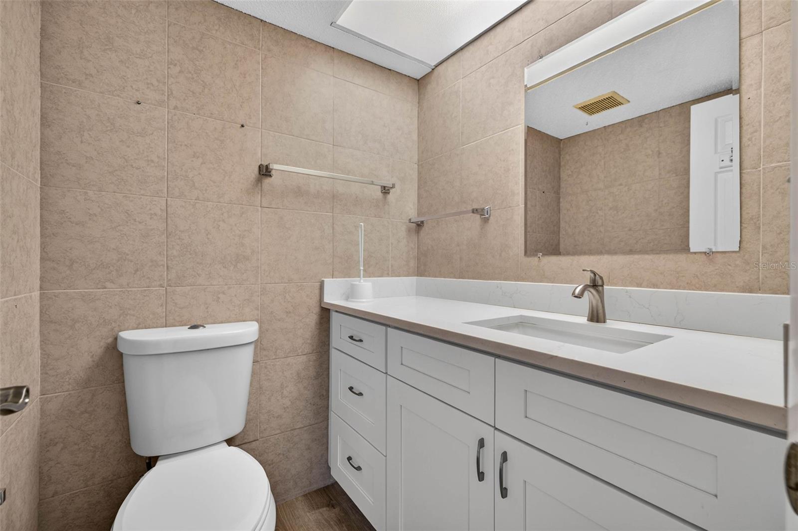 9005 PEBBLE CREEK DR — photo 20