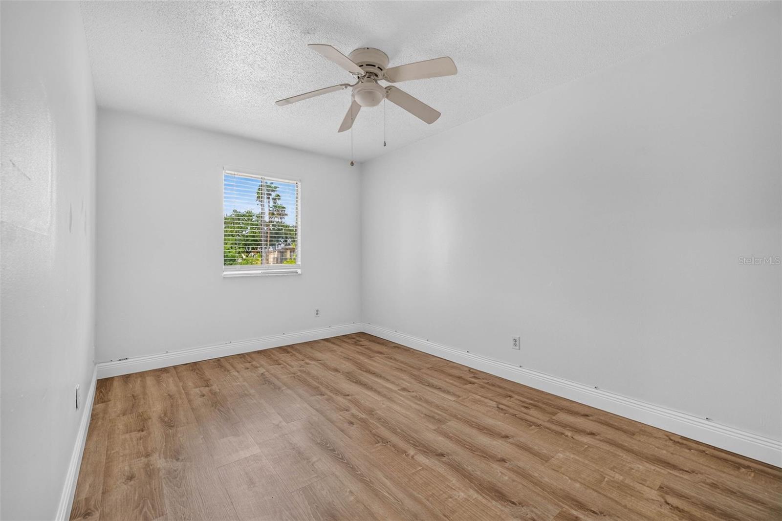 9005 PEBBLE CREEK DR — photo 19