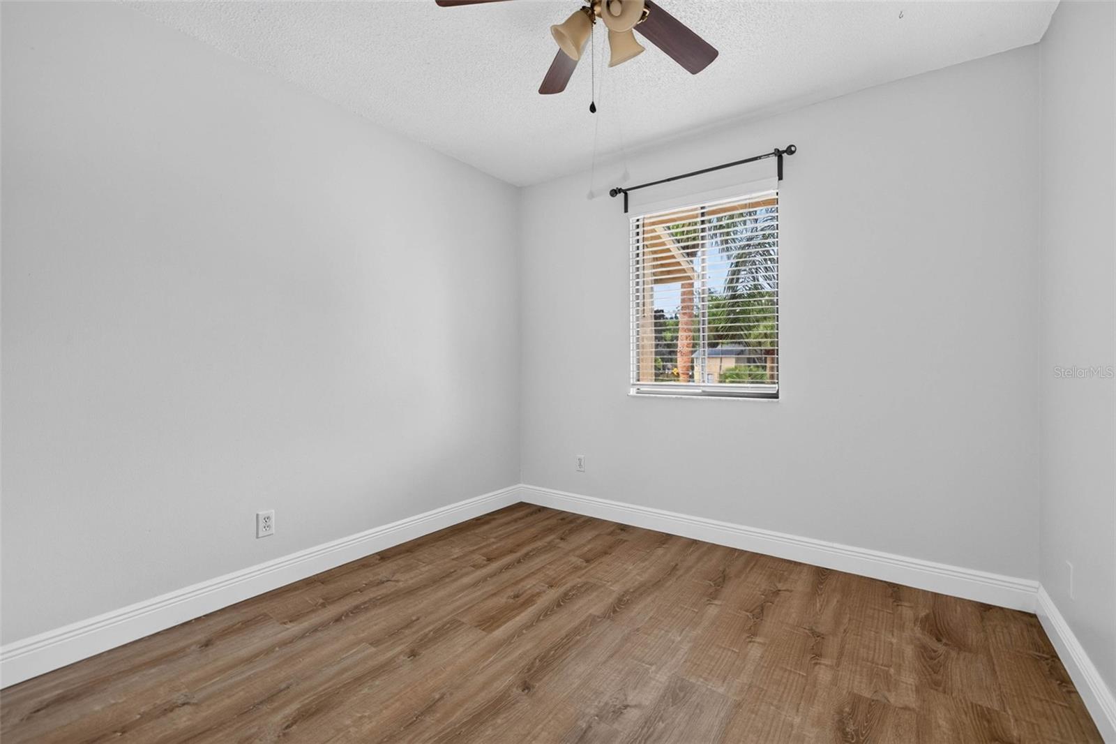 9005 PEBBLE CREEK DR — photo 18