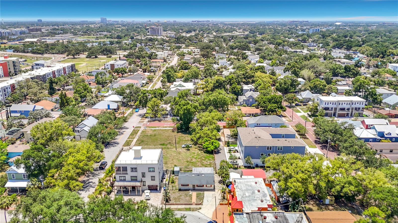 2304 N HIGHLAND AVE — photo 9