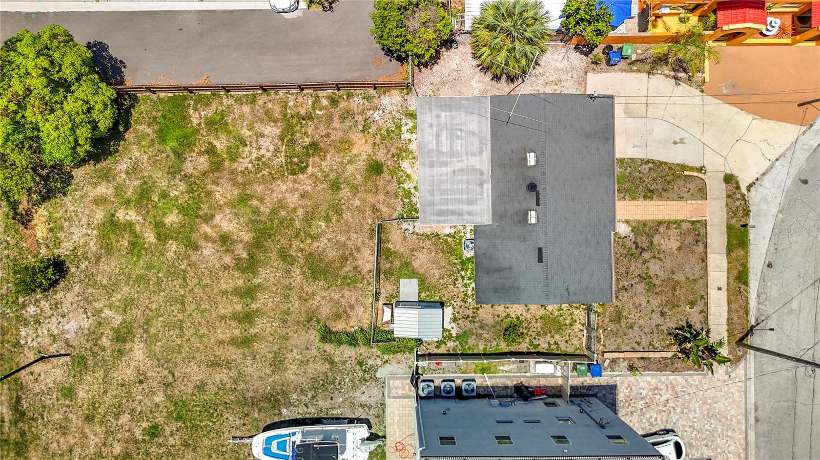 2304 N HIGHLAND AVE — photo 19