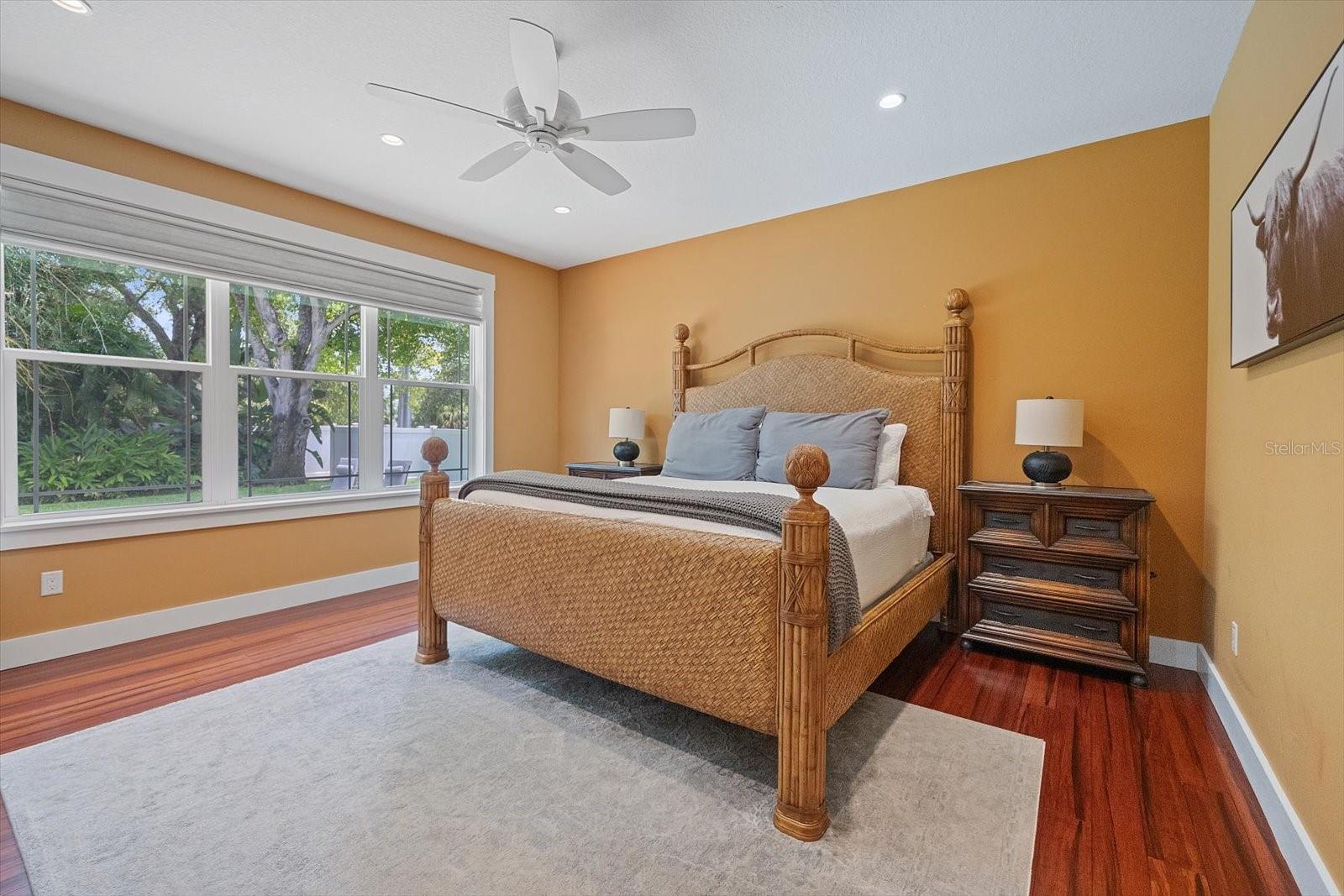 2395 HYDE PARK ST — photo 18