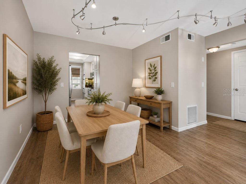 6015 19TH ST N #215 — photo 9