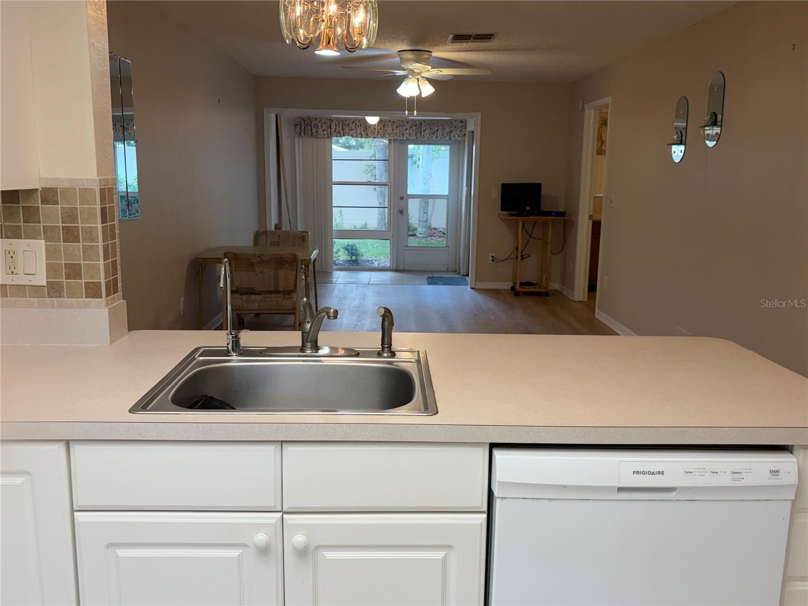 2465 NORTHSIDE DR #1502 — photo 8