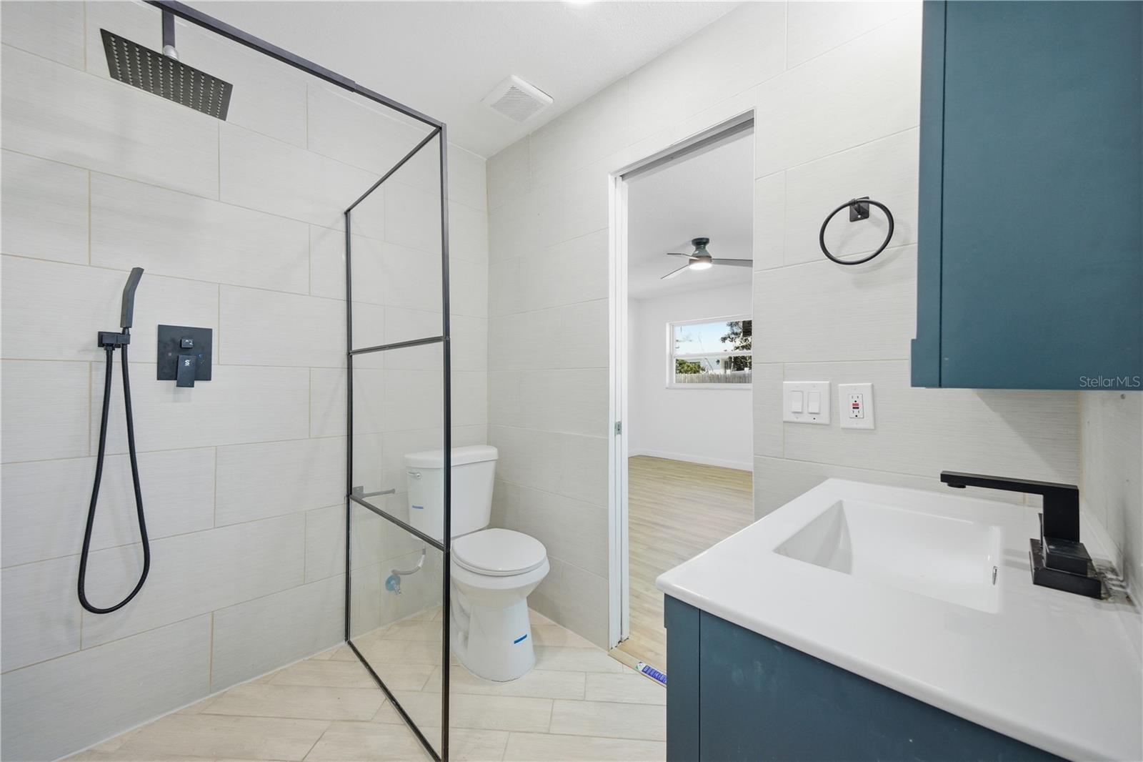 5920 DENVER ST NE — photo 12