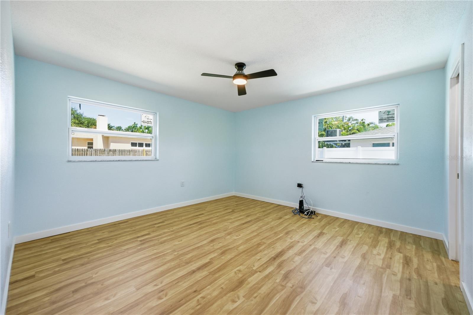 5920 DENVER ST NE — photo 19
