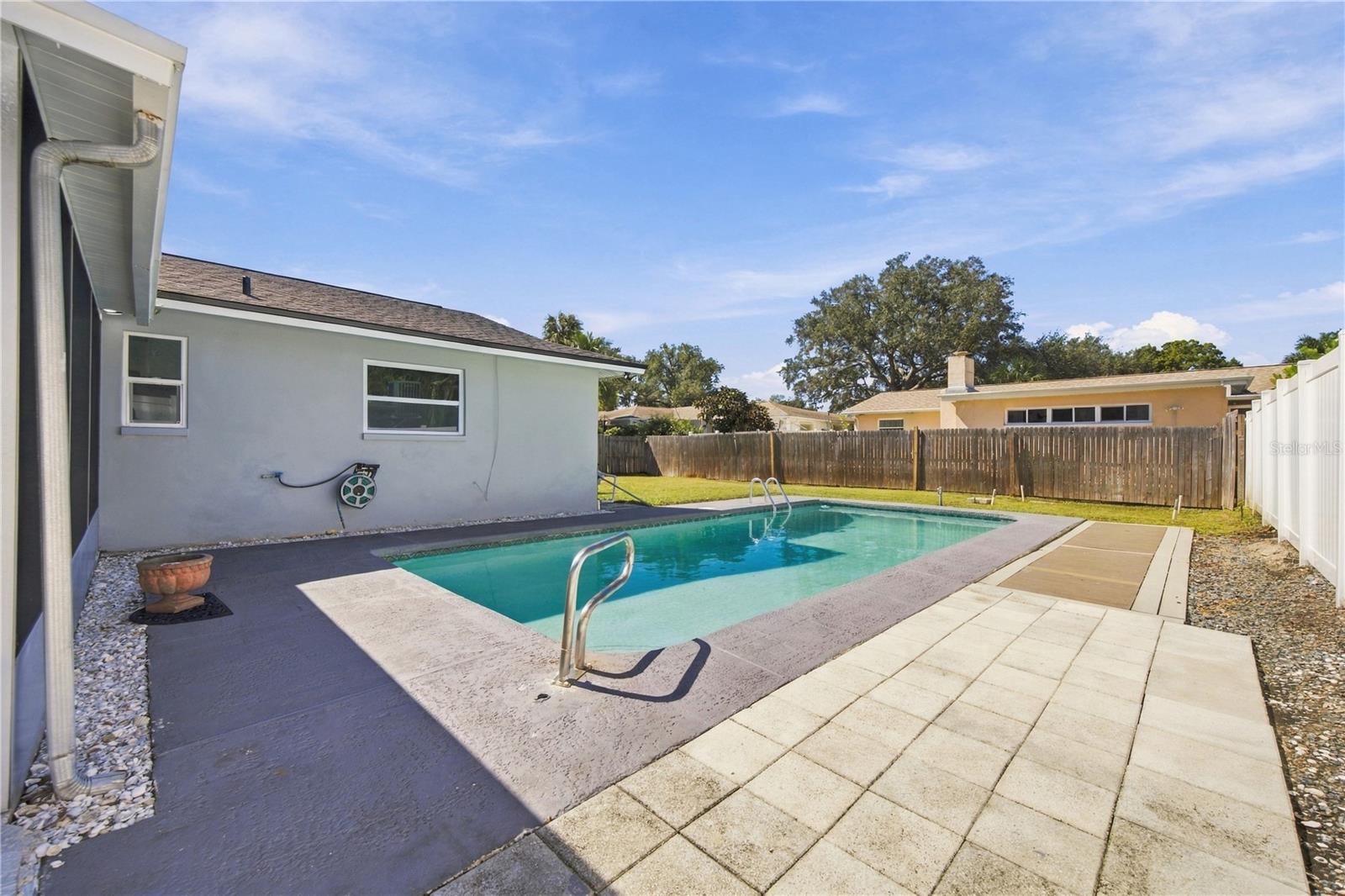 5920 DENVER ST NE — photo 35