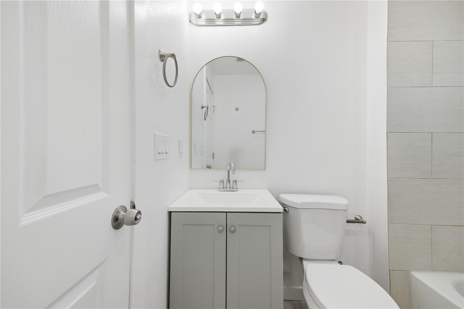 5920 DENVER ST NE — photo 26
