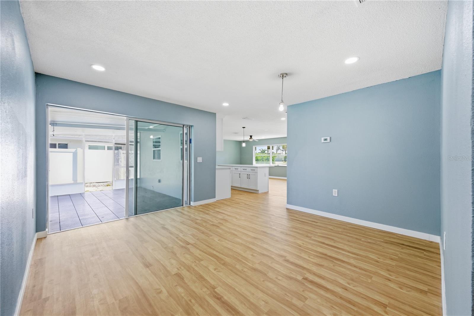 5920 DENVER ST NE — photo 13