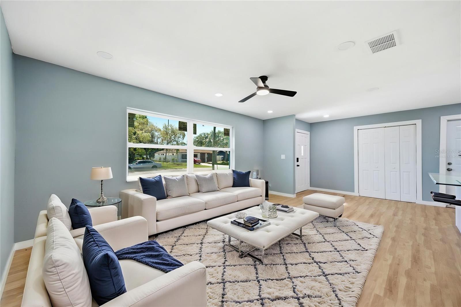5920 DENVER ST NE — photo 4