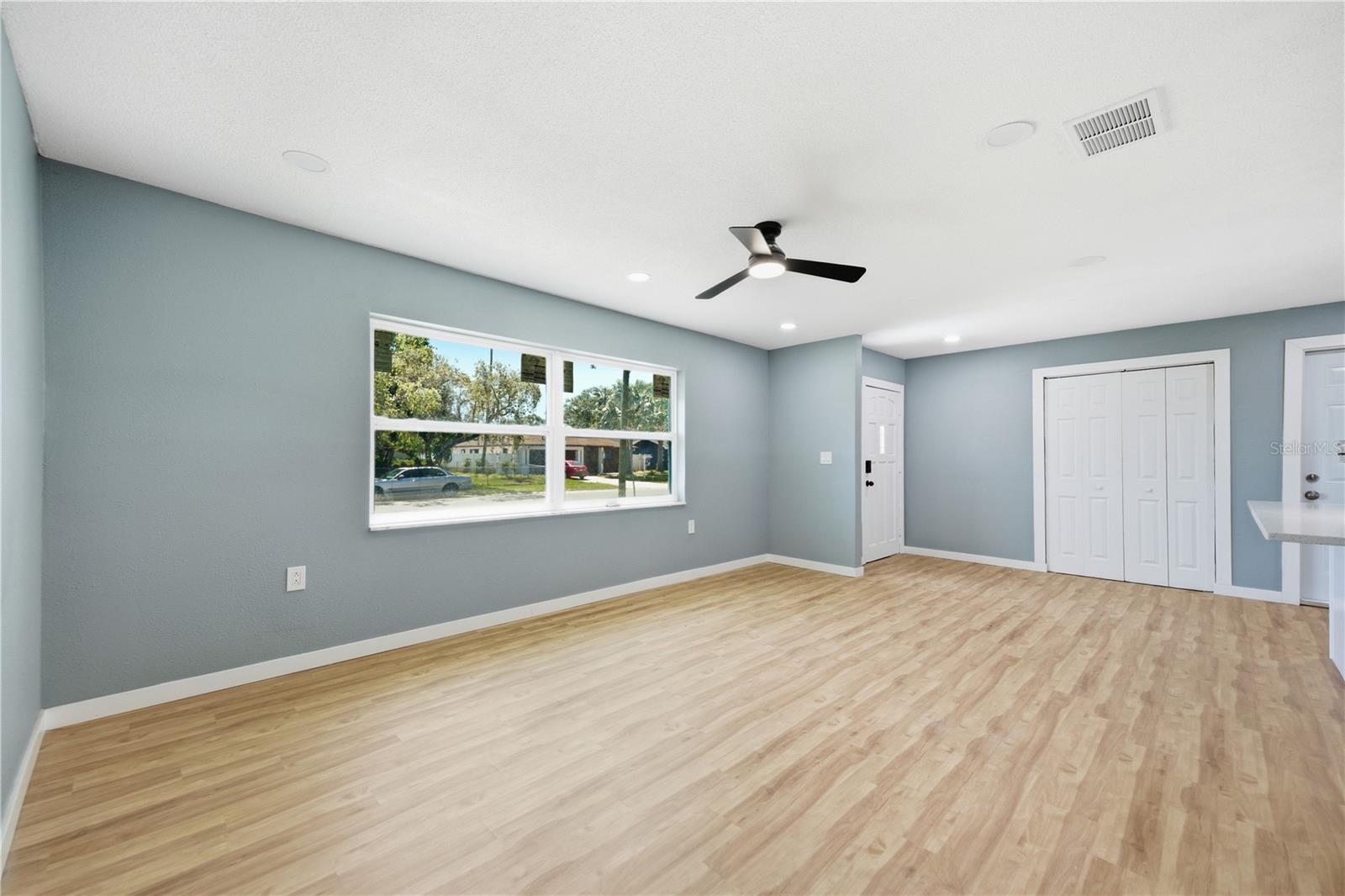5920 DENVER ST NE — photo 23