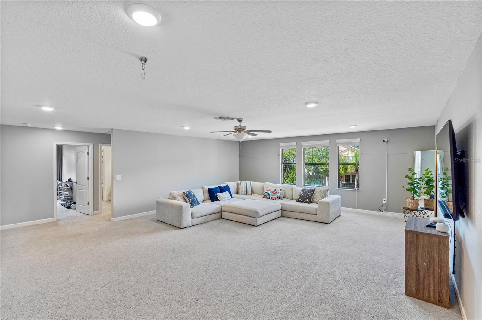 19343 PADDOCK VIEW DR — photo 43