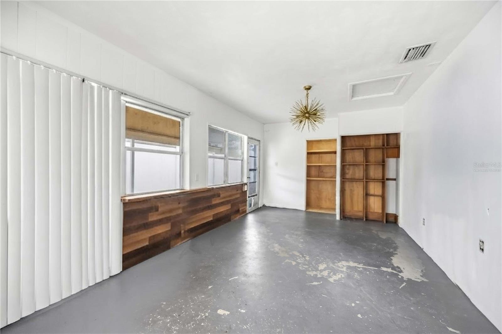 1909 BUCCANEER DR — photo 24