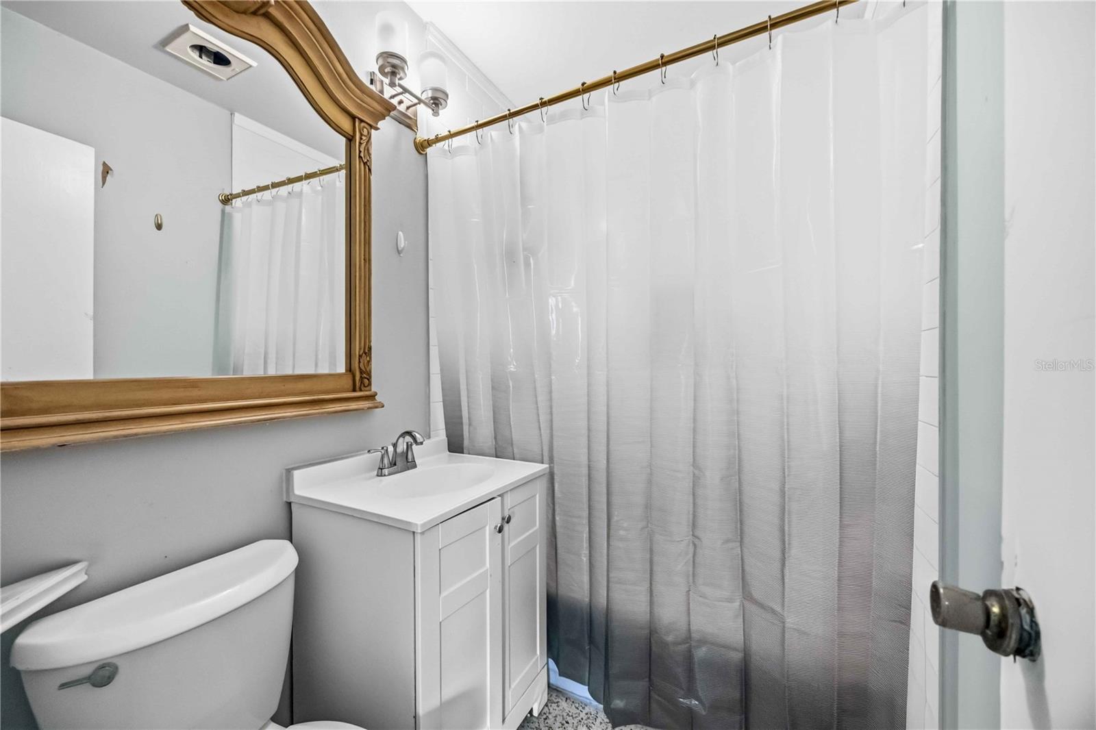 1909 BUCCANEER DR — photo 20