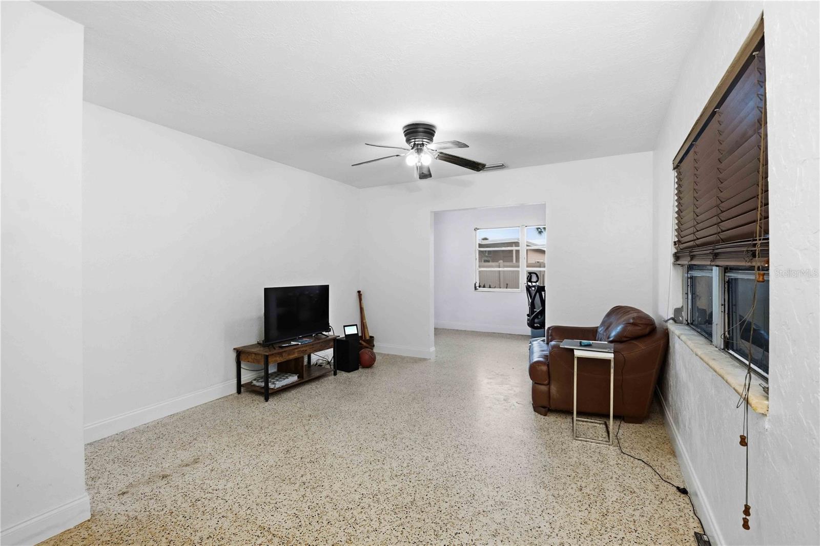 1909 BUCCANEER DR — photo 14