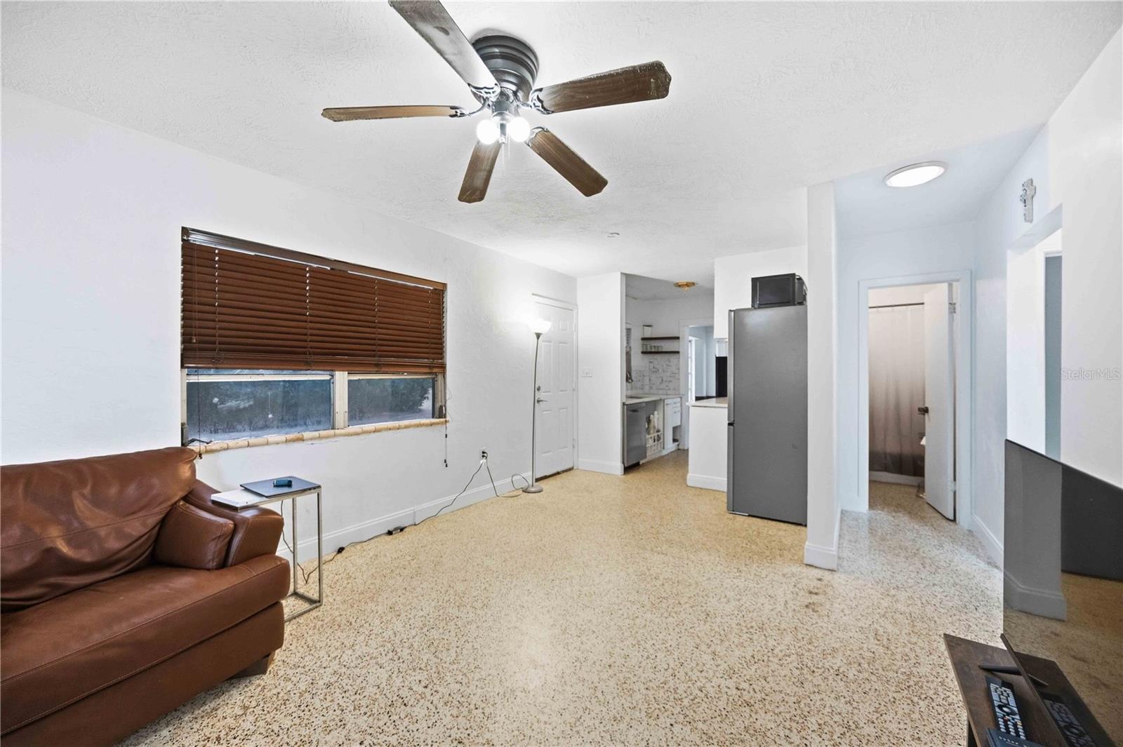 1909 BUCCANEER DR — photo 12