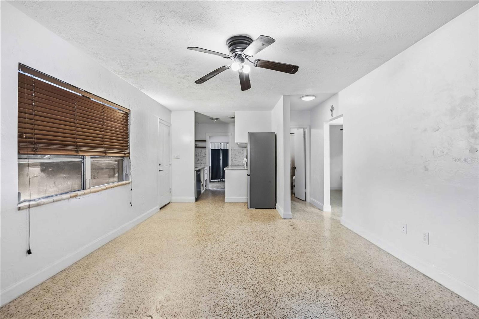 1909 BUCCANEER DR — photo 11