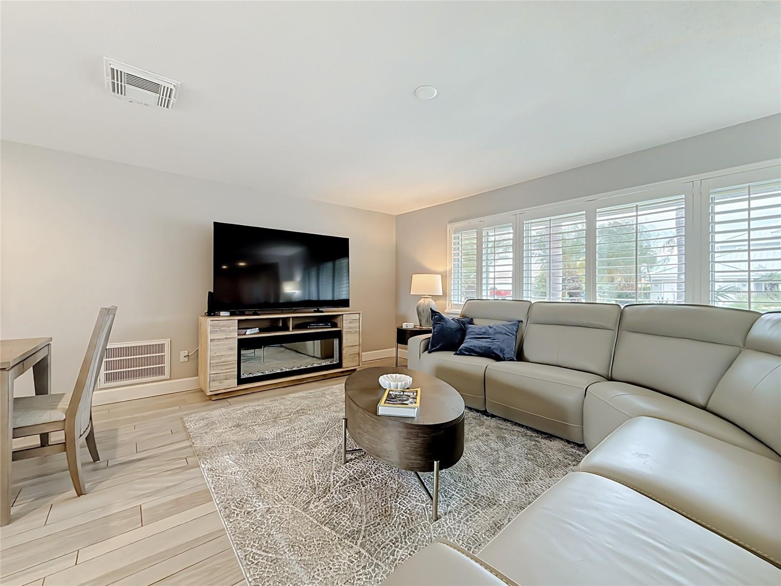 6351 3RD PALM PT — photo 4