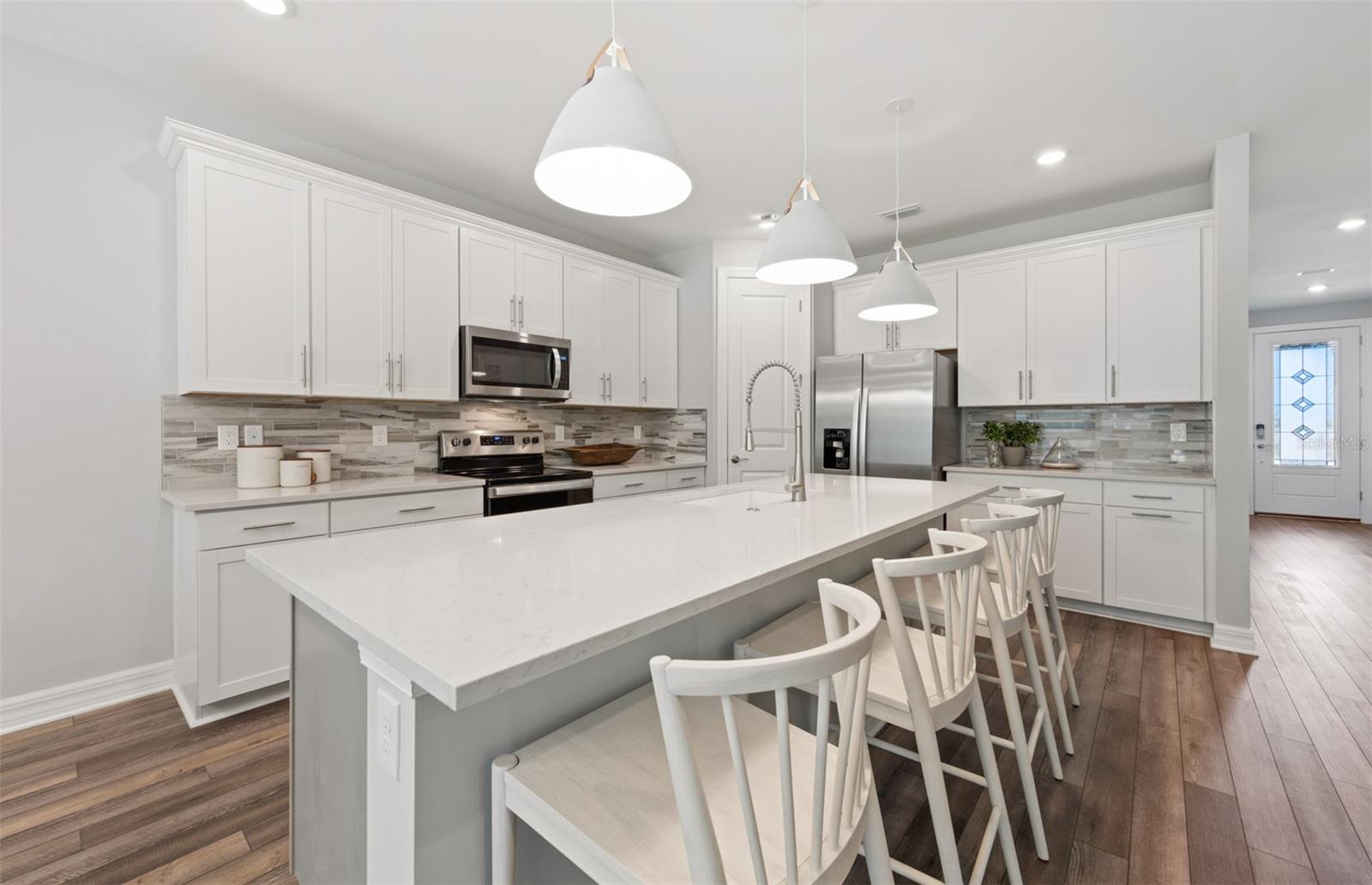 7465 SUMMER CT — photo 3