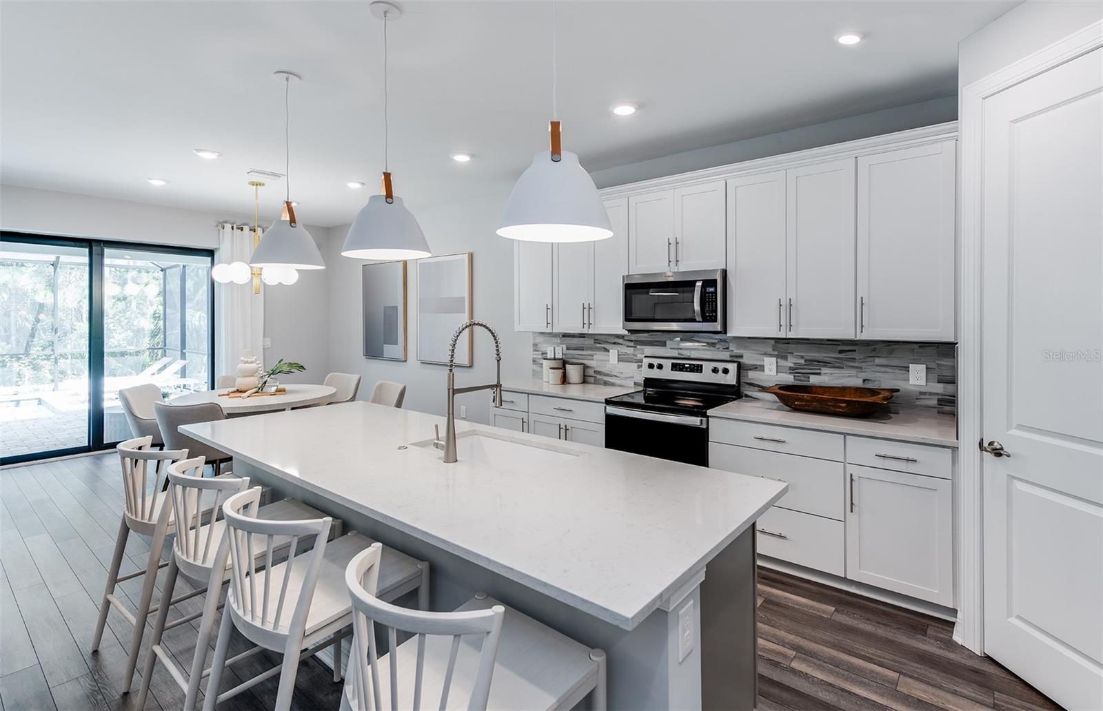 7465 SUMMER CT — photo 6