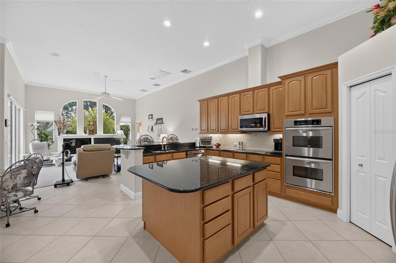 7508 DUNBRIDGE DR — photo 8