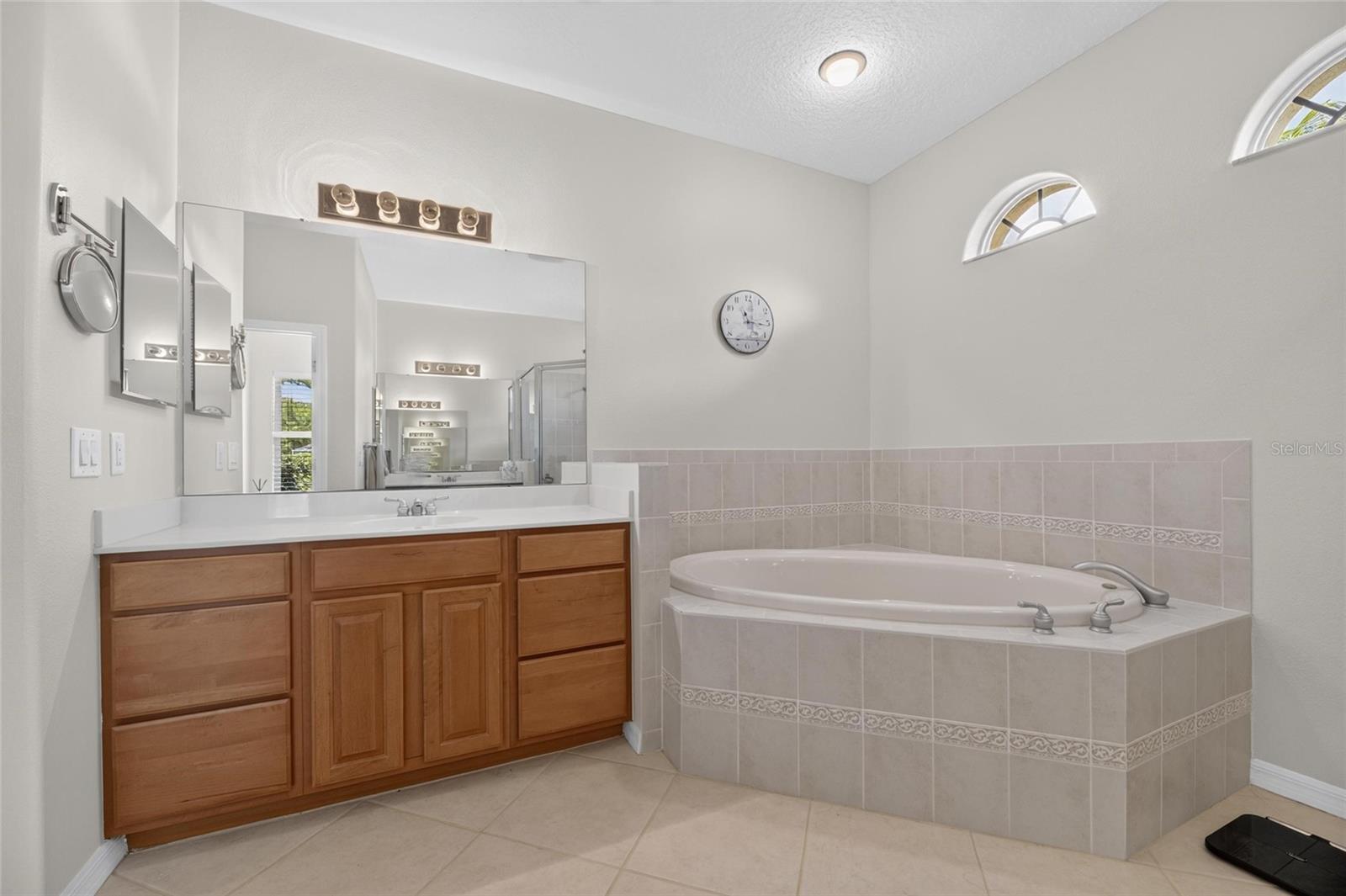 7508 DUNBRIDGE DR — photo 40