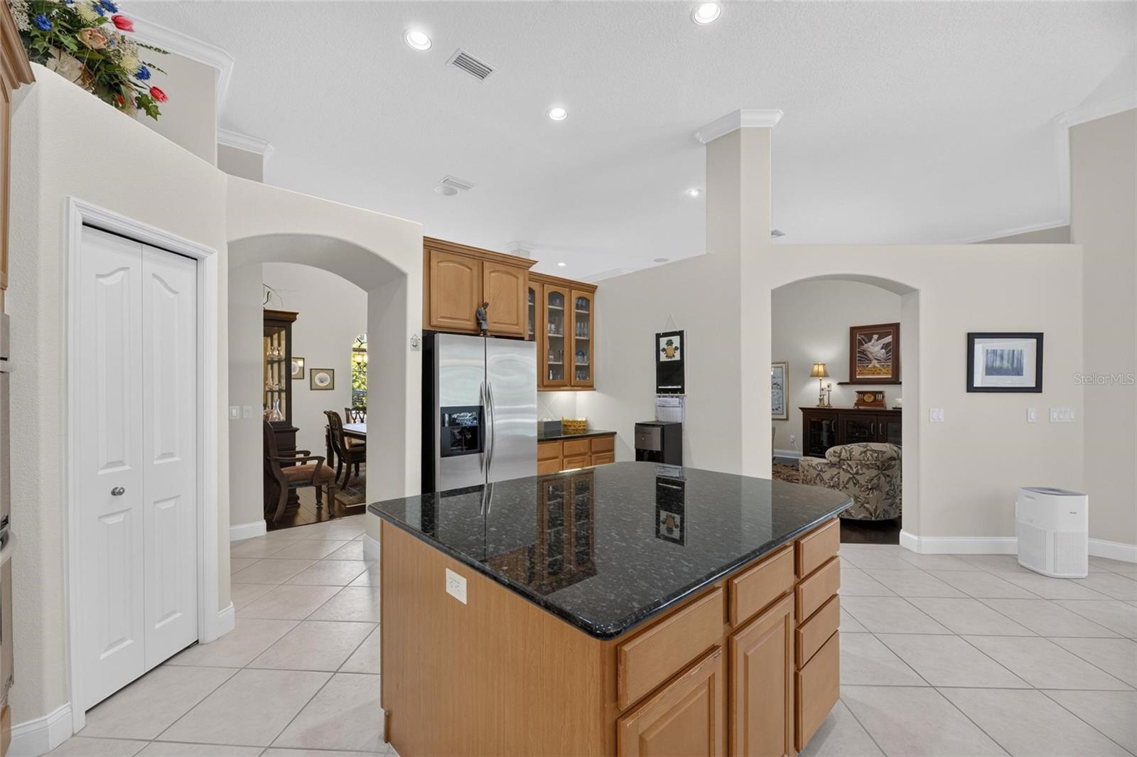 7508 DUNBRIDGE DR — photo 9