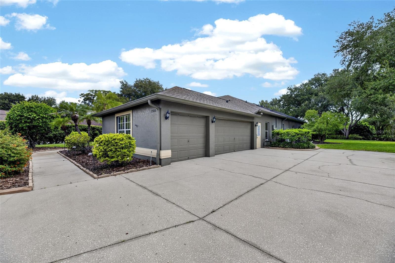 7508 DUNBRIDGE DR — photo 58